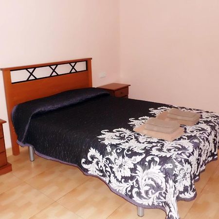 Hostal Abastos Валенсія Екстер'єр фото