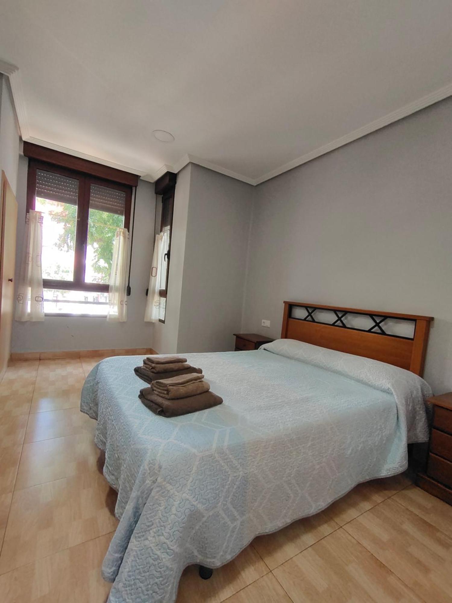 Hostal Abastos Валенсія Екстер'єр фото