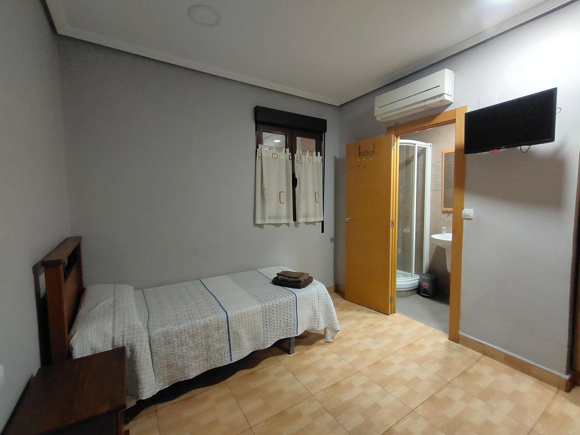 Hostal Abastos Валенсія Екстер'єр фото